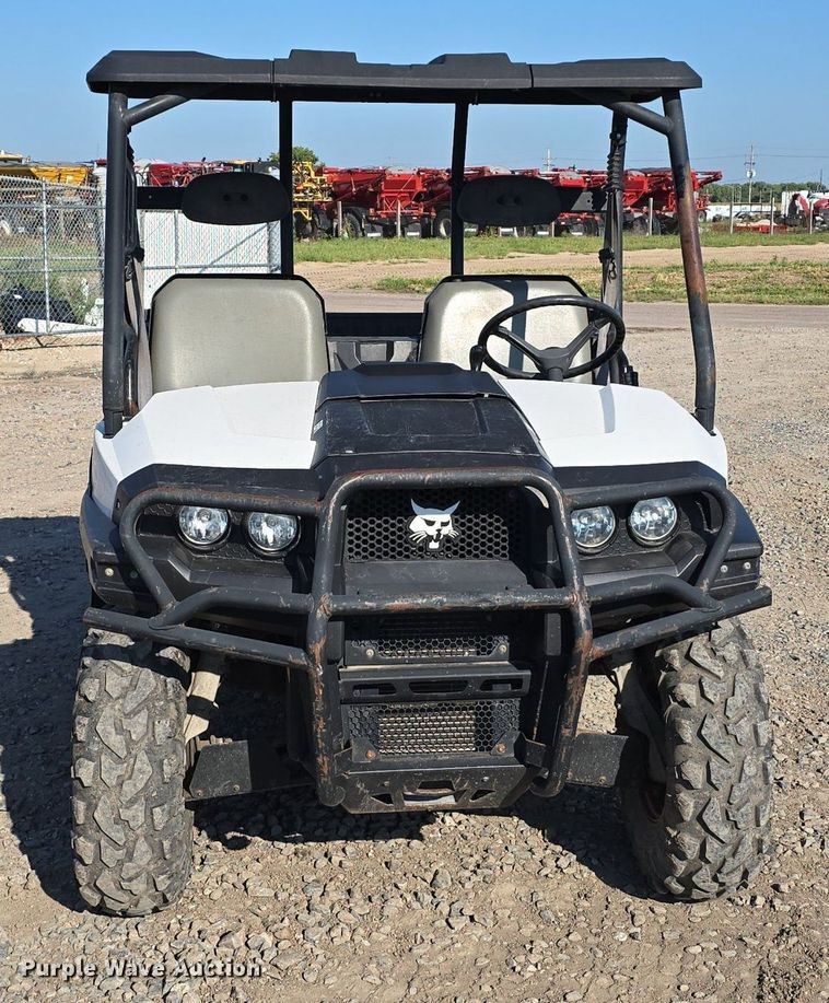 image for item IO9994 2013 Bobcat 3400 utility vehicle