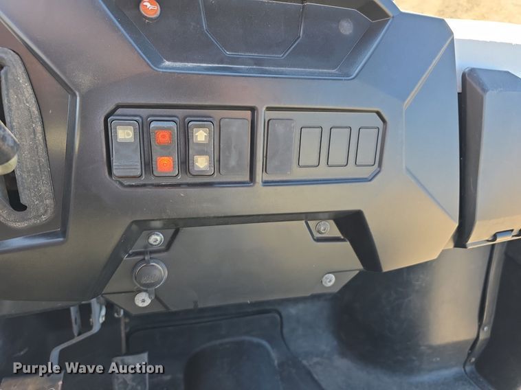 image for item IO9994 2013 Bobcat 3400 utility vehicle