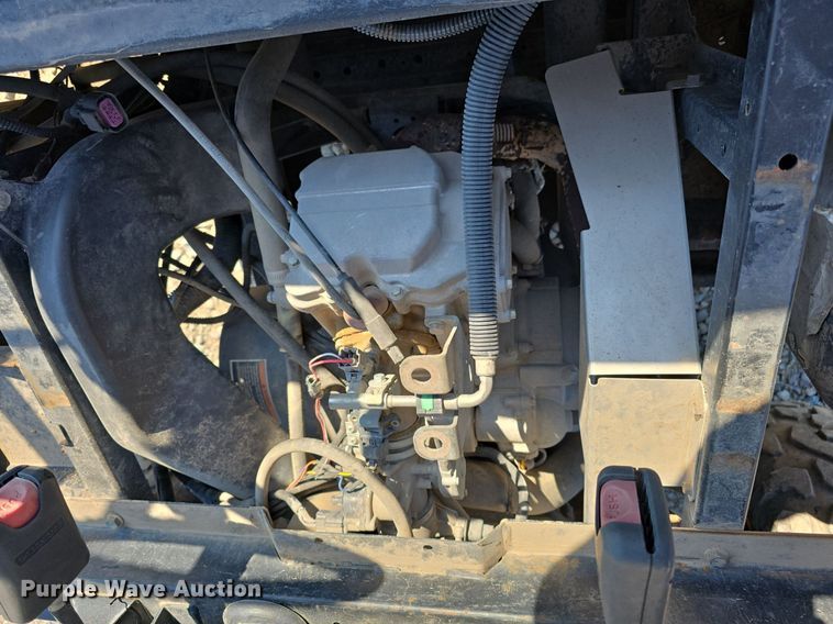 image for item IO9994 2013 Bobcat 3400 utility vehicle