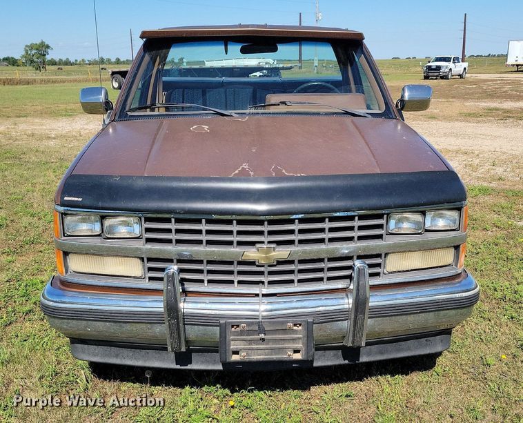 image for item JO9501 1989 Chevrolet  C1500 pickup truck