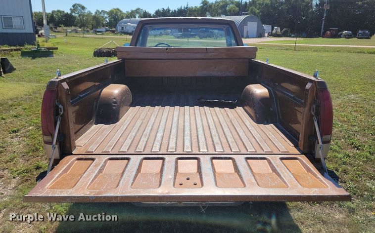 image for item JO9501 1989 Chevrolet  C1500 pickup truck