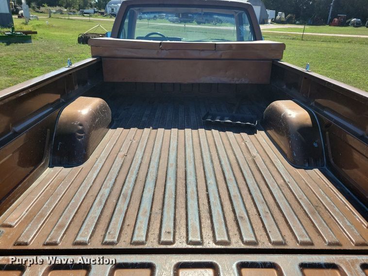 image for item JO9501 1989 Chevrolet  C1500 pickup truck