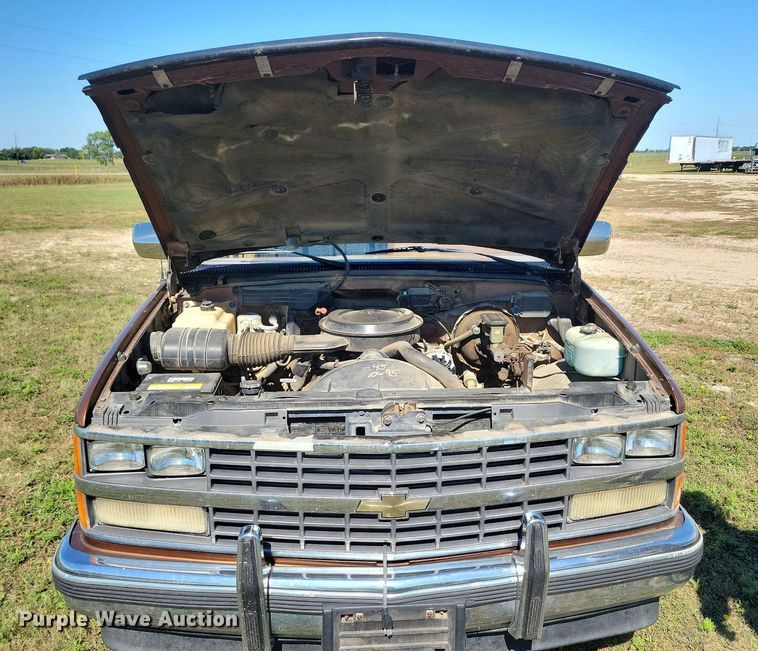image for item JO9501 1989 Chevrolet  C1500 pickup truck