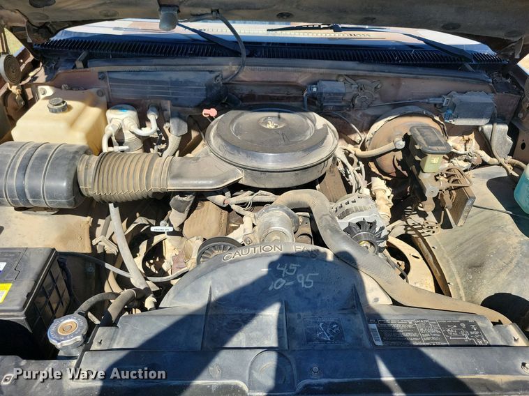 image for item JO9501 1989 Chevrolet  C1500 pickup truck