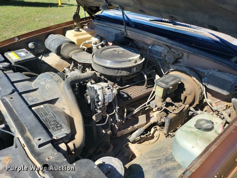 image for item JO9501 1989 Chevrolet  C1500 pickup truck