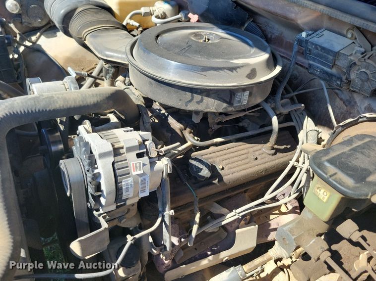 image for item JO9501 1989 Chevrolet  C1500 pickup truck