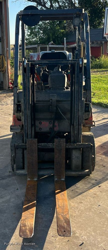 image for item LC9046 2000 Toyota 7FGCU25 forklift