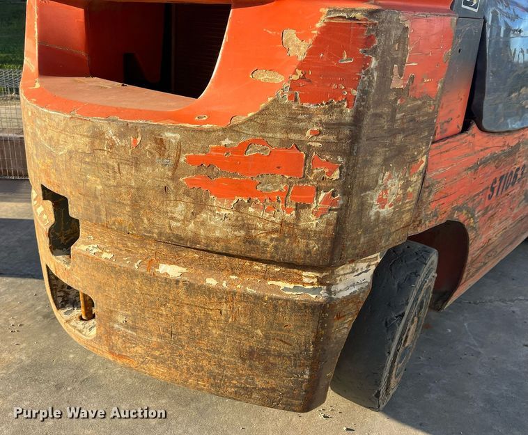 image for item LC9046 2000 Toyota 7FGCU25 forklift