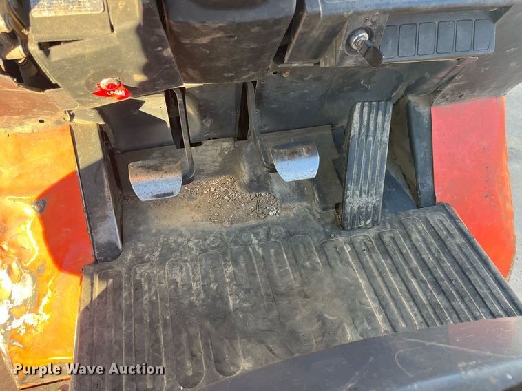 image for item LC9046 2000 Toyota 7FGCU25 forklift