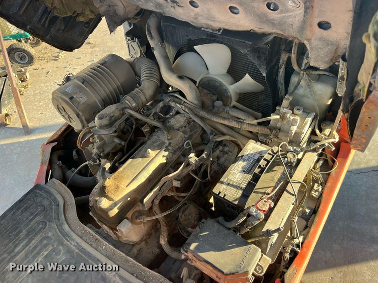 image for item LC9046 2000 Toyota 7FGCU25 forklift