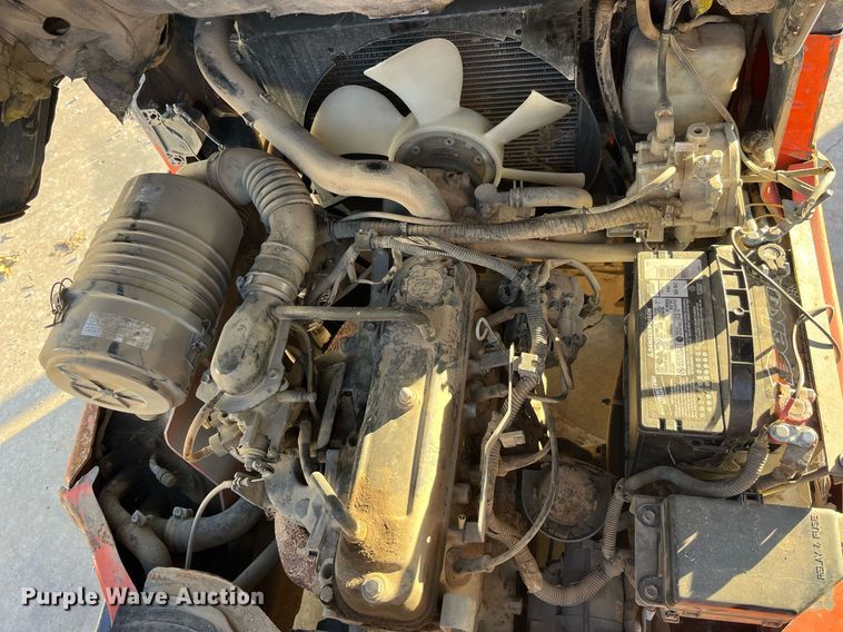 image for item LC9046 2000 Toyota 7FGCU25 forklift