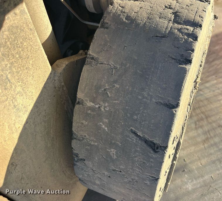 image for item LC9046 2000 Toyota 7FGCU25 forklift