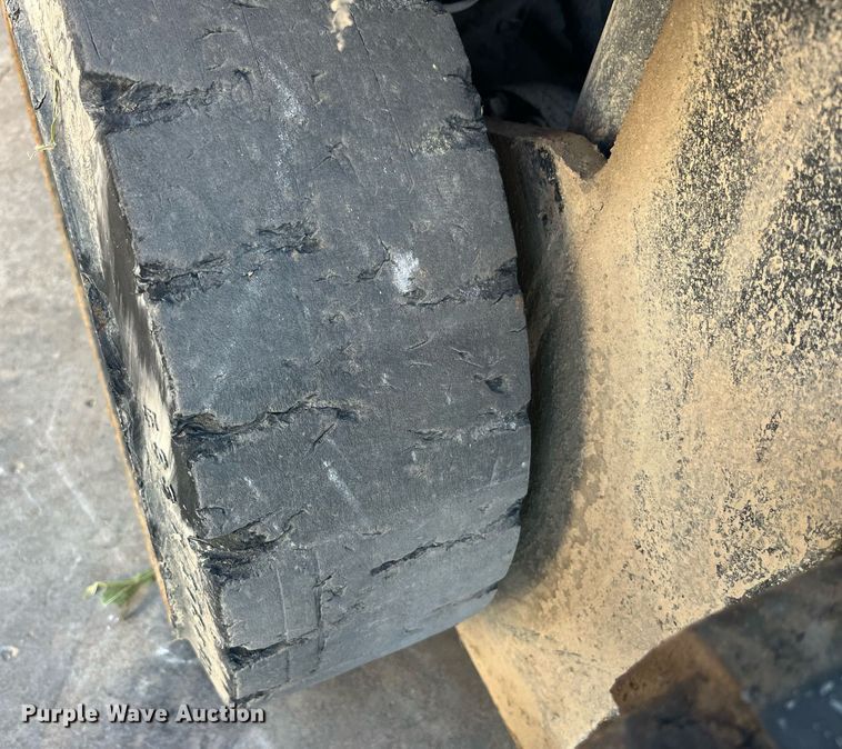 image for item LC9046 2000 Toyota 7FGCU25 forklift