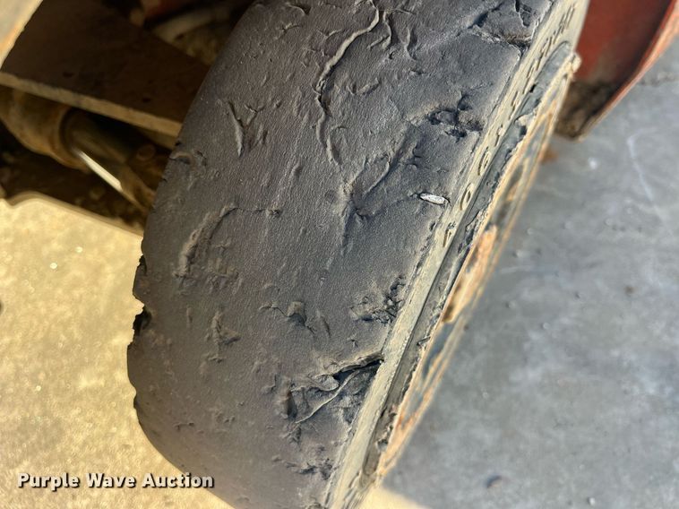 image for item LC9046 2000 Toyota 7FGCU25 forklift