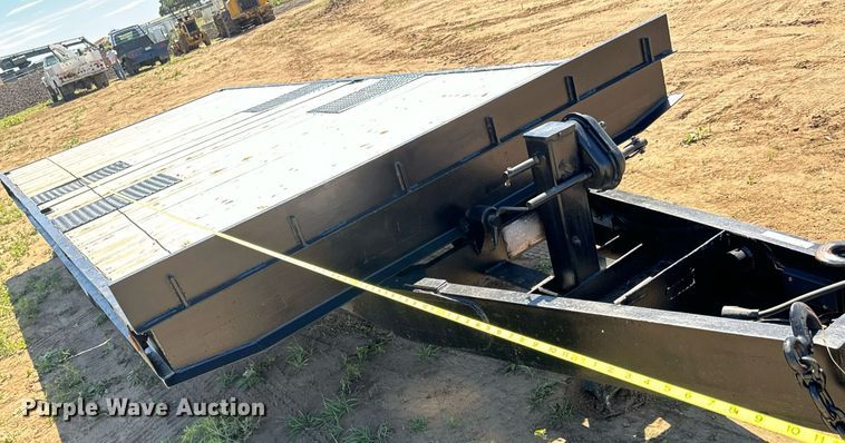 image for item LG9023 1979 Miller 0T610 tilt deck equipment trailer