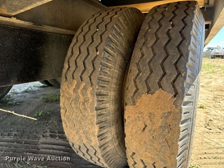 image for item LG9023 1979 Miller 0T610 tilt deck equipment trailer