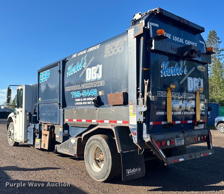 image for item LR9470 2010 International  DuraStar 4400 refuse truck