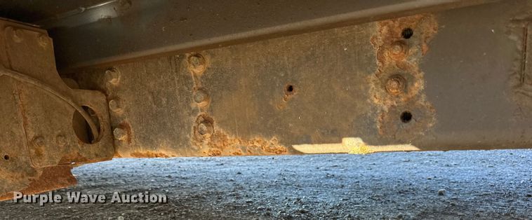 image for item LR9470 2010 International  DuraStar 4400 refuse truck