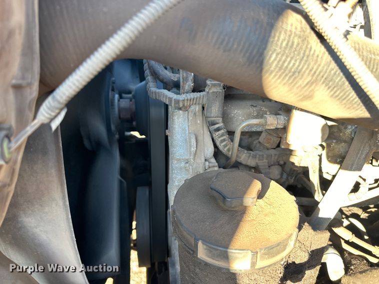 image for item LR9470 2010 International  DuraStar 4400 refuse truck