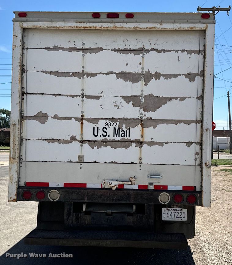 image for item MU9848 1998 Chevrolet  Express G3500 box truck