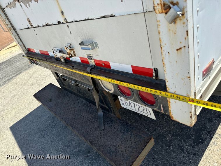 image for item MU9848 1998 Chevrolet  Express G3500 box truck