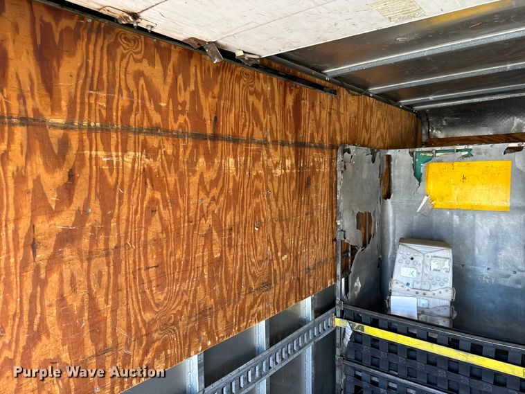 image for item MU9848 1998 Chevrolet  Express G3500 box truck