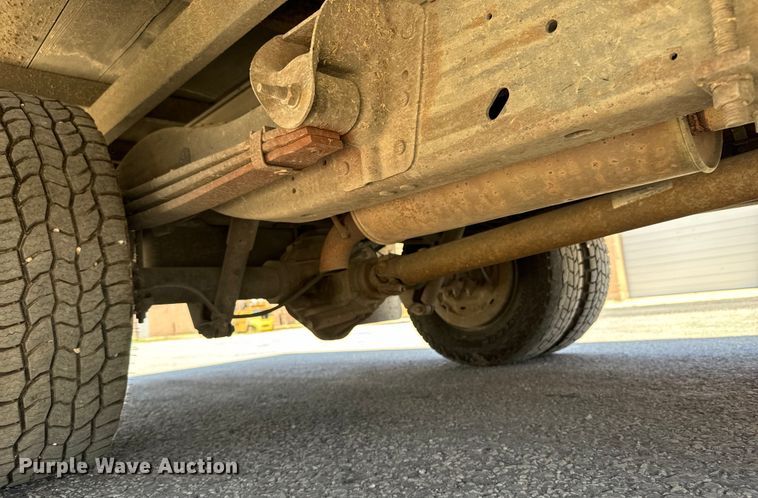 image for item MU9848 1998 Chevrolet  Express G3500 box truck