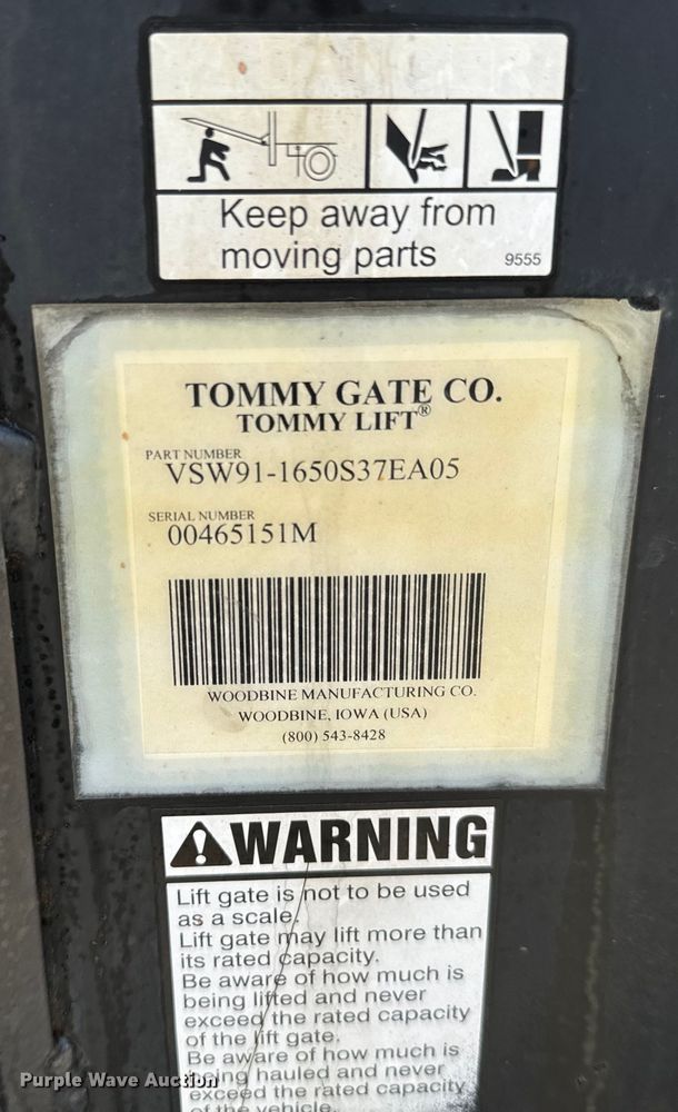 image for item MU9851 2000 Ford E350 Super Duty box truck