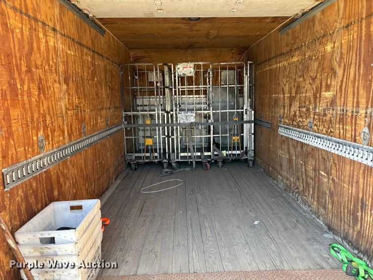 image for item MU9851 2000 Ford E350 Super Duty box truck