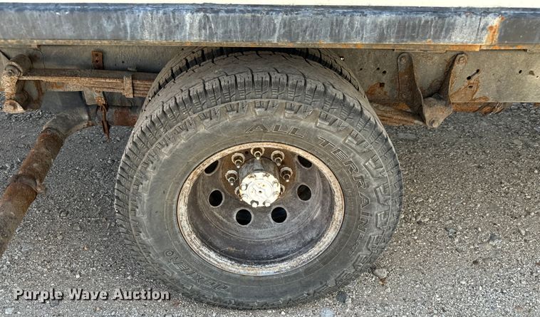 image for item MU9851 2000 Ford E350 Super Duty box truck