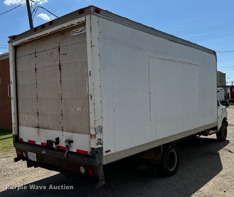 image for item MU9852 1997 Ford E450 Super Duty box truck