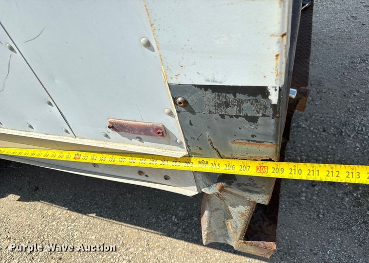 image for item MU9852 1997 Ford E450 Super Duty box truck