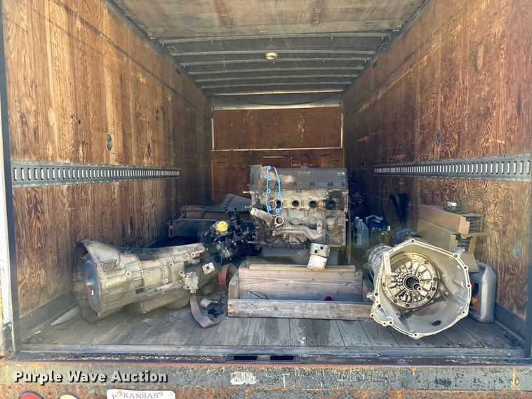 image for item MU9852 1997 Ford E450 Super Duty box truck