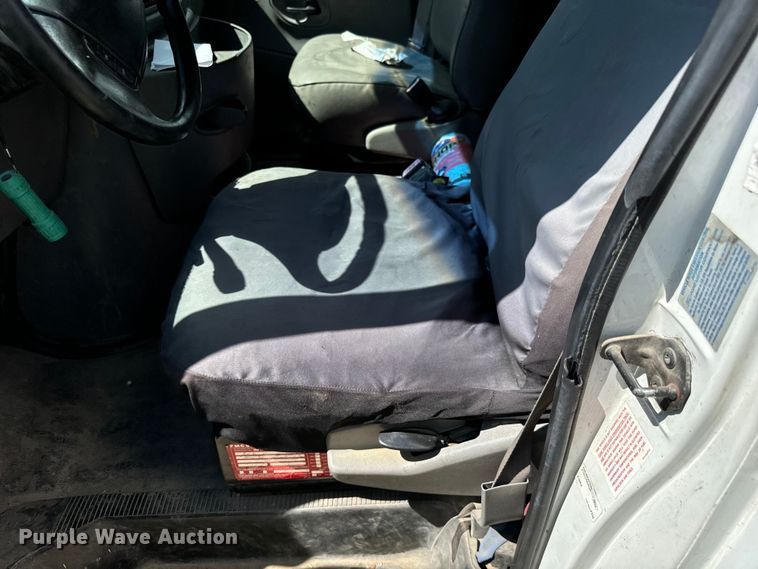 image for item MU9852 1997 Ford E450 Super Duty box truck