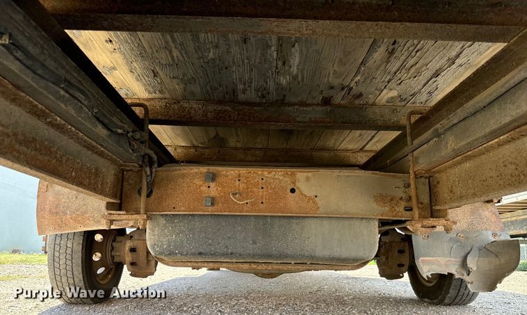 image for item MU9852 1997 Ford E450 Super Duty box truck