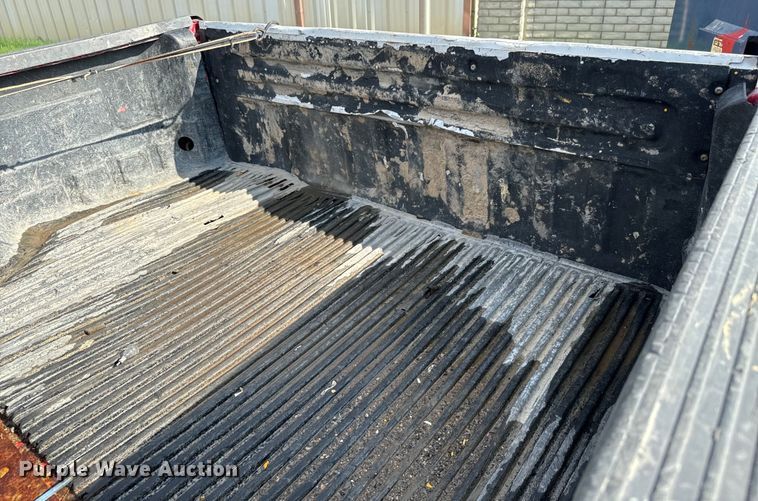 image for item MV9005 1999 Ford  F250 Super Duty XLT SuperCab pickup truck