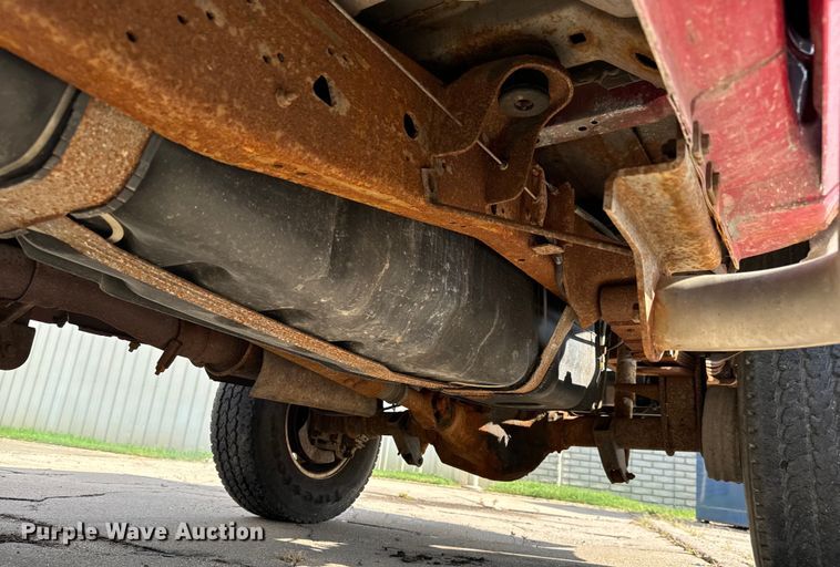 image for item MV9005 1999 Ford  F250 Super Duty XLT SuperCab pickup truck