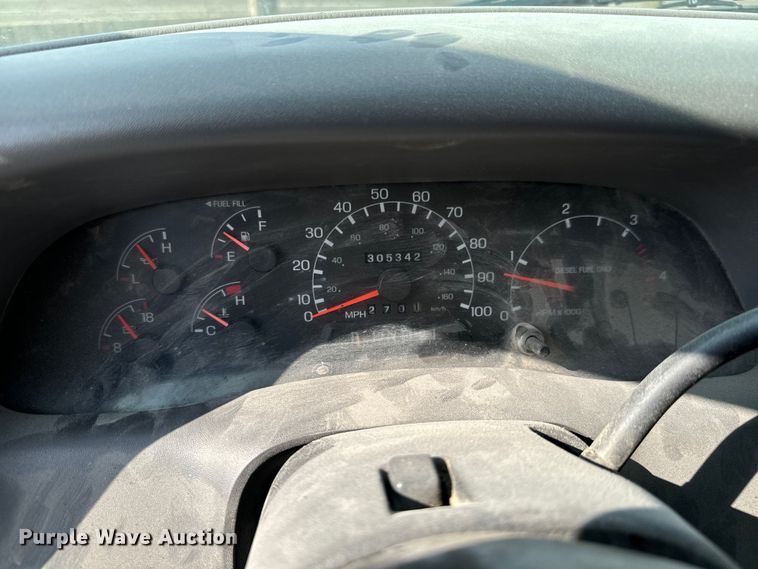 image for item MV9005 1999 Ford  F250 Super Duty XLT SuperCab pickup truck