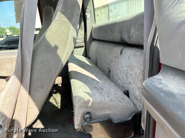 image for item MV9005 1999 Ford  F250 Super Duty XLT SuperCab pickup truck