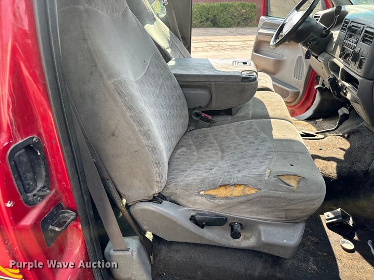 image for item MV9005 1999 Ford  F250 Super Duty XLT SuperCab pickup truck