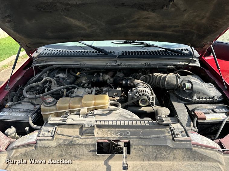 image for item MV9005 1999 Ford  F250 Super Duty XLT SuperCab pickup truck