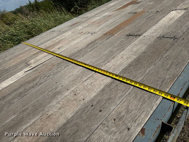 image for item MV9054 2012 Circle D 29GNFBBT equipment trailer