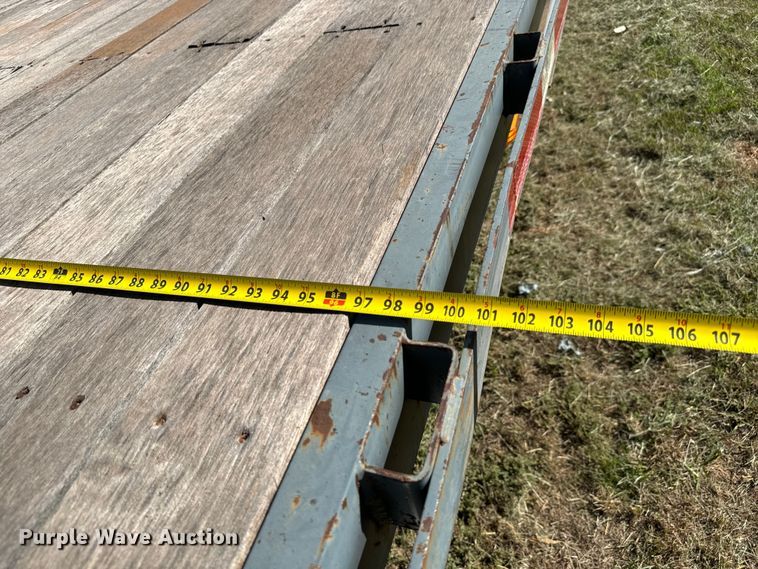 image for item MV9054 2012 Circle D 29GNFBBT equipment trailer