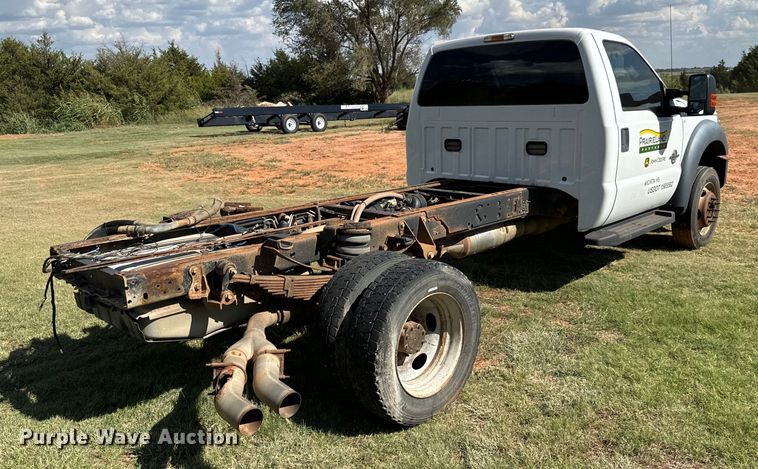image for item MV9055 2014 Ford F550 Super Duty XL truck cab and chassis