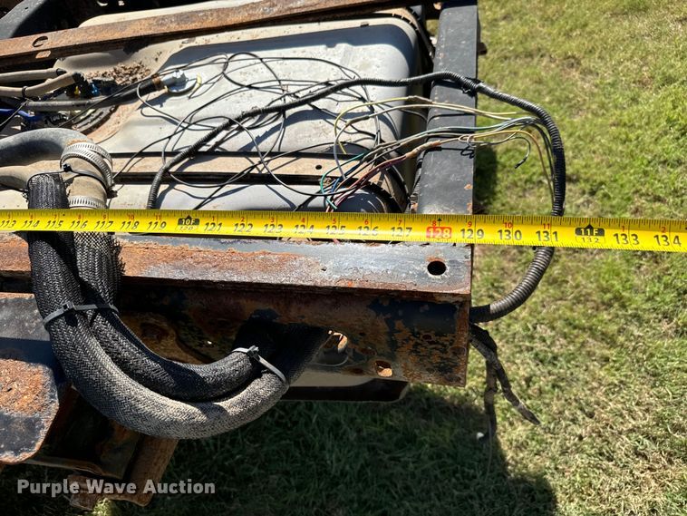 image for item MV9055 2014 Ford F550 Super Duty XL truck cab and chassis