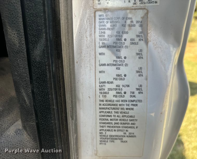 image for item MV9055 2014 Ford F550 Super Duty XL truck cab and chassis