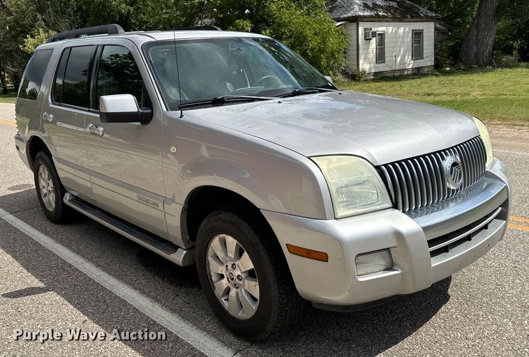 image for item MV9067 2008 Mercury Mountaineer SUV