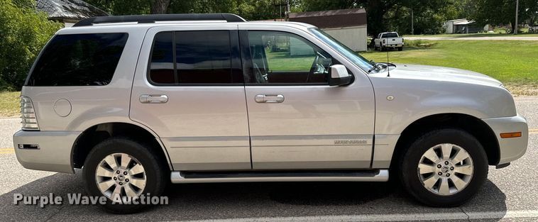image for item MV9067 2008 Mercury Mountaineer SUV