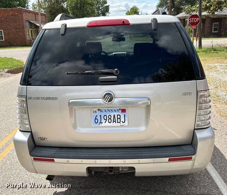 image for item MV9067 2008 Mercury Mountaineer SUV