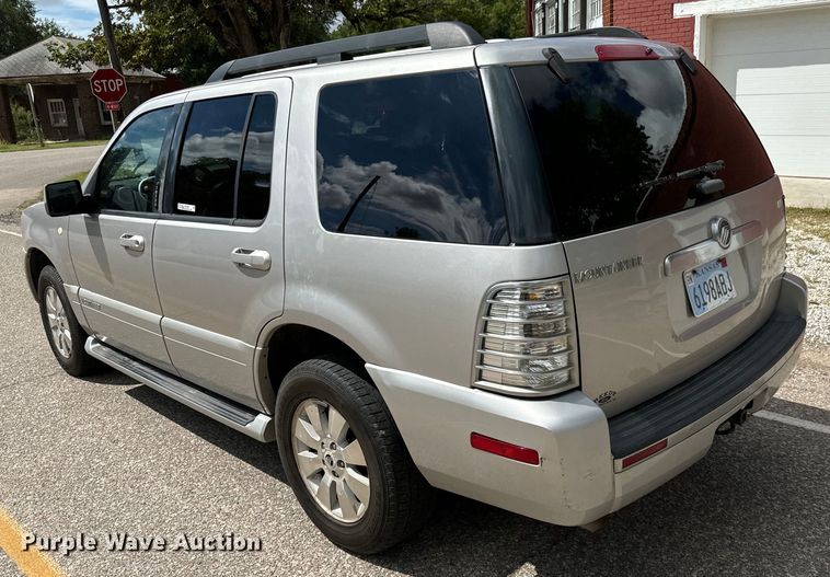 image for item MV9067 2008 Mercury Mountaineer SUV